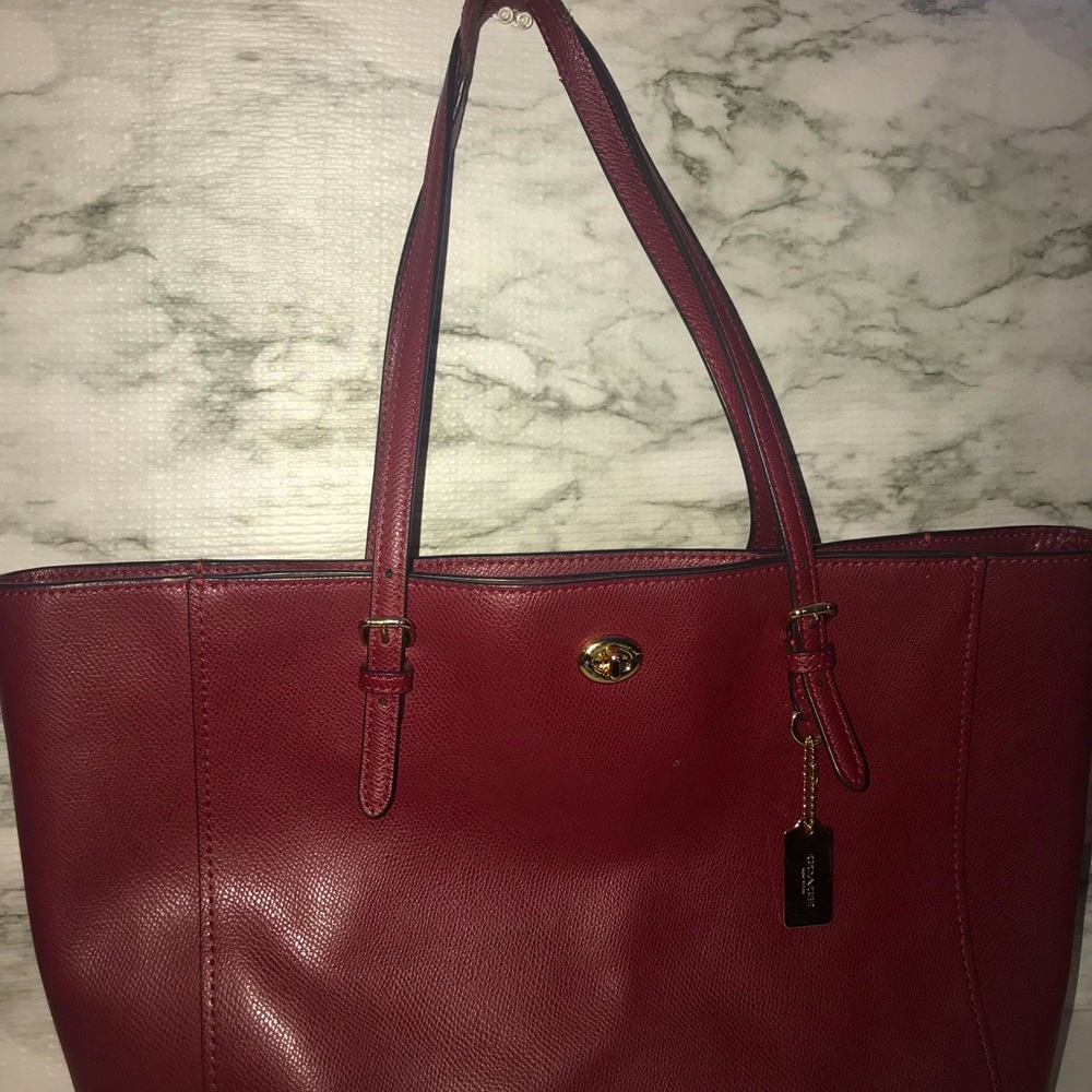 Coach Large Tote 36554 red. Leather - Picture 11 of 14